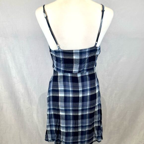 Universal Thread blue tie and button front plaid dress size XS - Picture 5 of 7
